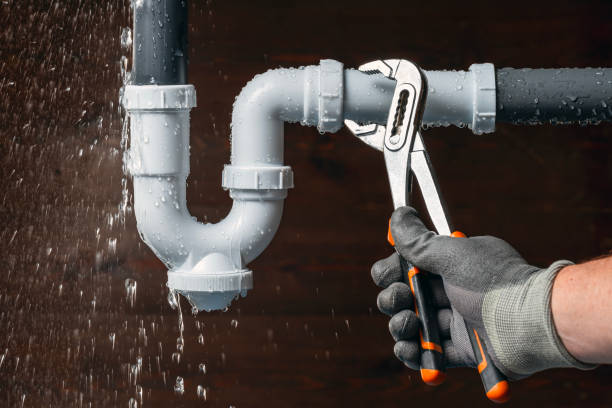 Professional Leak Detection technician working in Farmville, NC